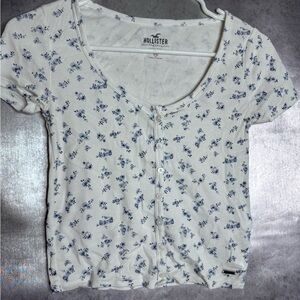 Hollister Women's Blue Floral Button Down Shirt XS EUC